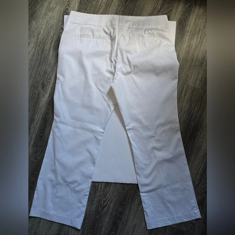 Women's White Pants 7th Avenue Suiting Collection Size 12 Petite Silver Details - Picture 3 of 4